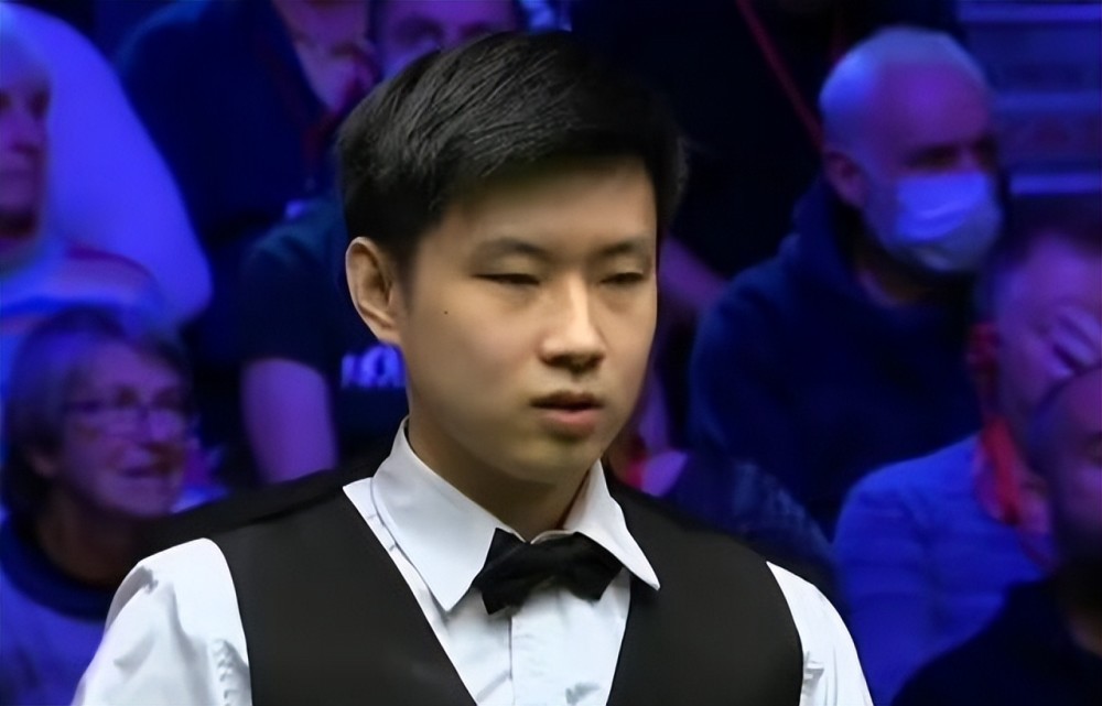 中场名宿名不虚传！率队战胜乌克兰后，斯坦丘一场打破三项记录！.