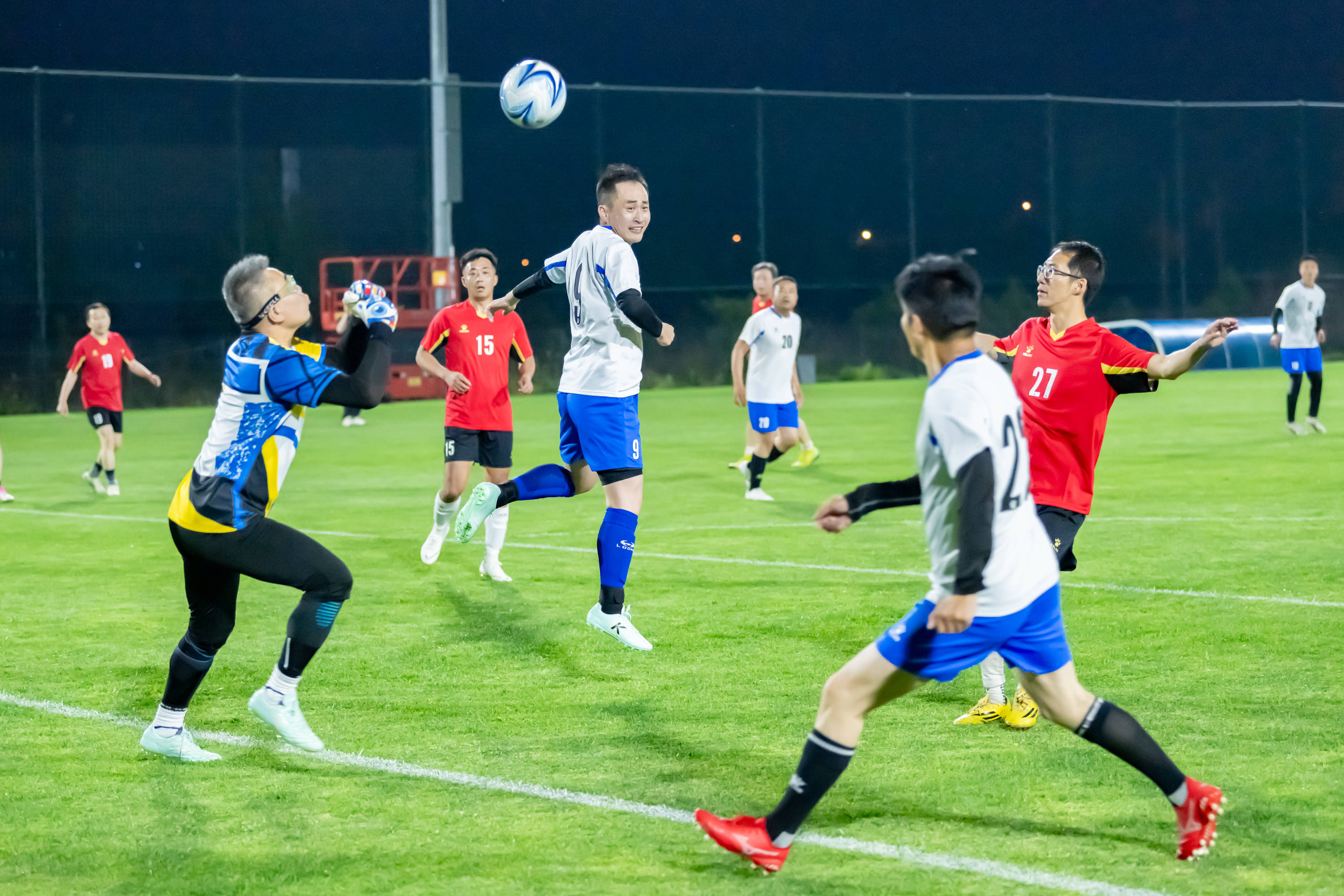 关键时刻硬 关键时刻硬